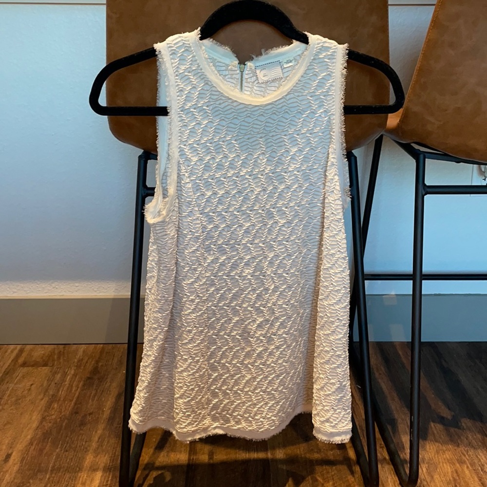 Beautiful Sleeveless Blouse